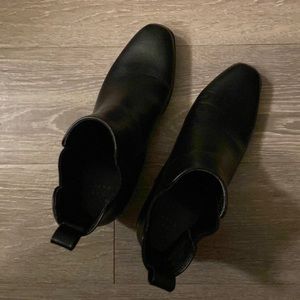 a new day - Chelsea Boots (size 6.5)